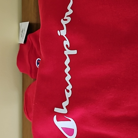 NEW With Tag women's cheerful red CHAMPION sweatshirt - Picture 1 of 5